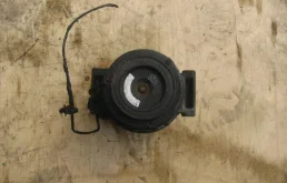 Компрессор кондиционера для BMW X3 2003 года на фотографиях