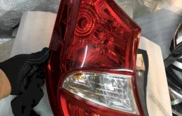 Фонарь внешний левый для Hyundai Solaris на фотографиях