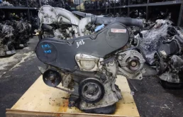 Двигатель без навесного для Lexus ES 2004 года на фотографиях