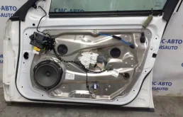 Дверь передняя правая для Mercedes-Benz E class 2015 года на фотографиях