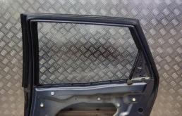 Дверь задняя правая для Mazda CX 7 2010 года на фотографиях