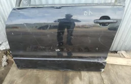 Дверь передняя левая для Suzuki Grand Vitara 2015 года на фотографиях