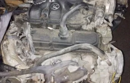 Двигатель без навесного для Chrysler Grand Voyager 2002 года на фотографиях