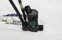 Насос омывателя фар для Volvo C30 на фотографиях