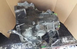 АКПП для Nissan X-Trail 2002 года на фотографиях