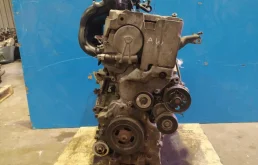 Двигатель без навесного для Nissan X-Trail 2011 года на фотографиях