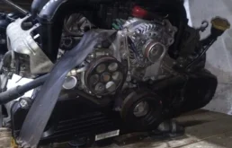 Двигатель для Subaru Legacy 2005 года на фотографиях