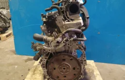 Двигатель без навесного для Nissan X-Trail 2011 года на фотографиях