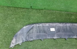 Спойлер переднего бампера для Audi Q7 2018 года на фотографиях