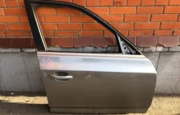 Дверь передняя правая для BMW X3 2008 года на фотографиях