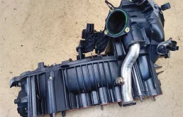 Впускной коллектор для BMW X3 на фотографиях