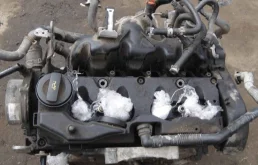 Двигатель без навесного для Volkswagen Amarok на фотографиях