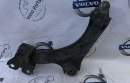 Рычаг передний правый нижний для Volvo XC70 на фотографиях