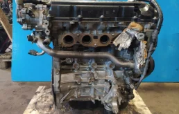 Двигатель без навесного для Mazda CX 5 2022 года на фотографиях