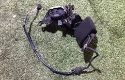 Стекла и зеркала для Audi Q7 2015 года на фотографиях