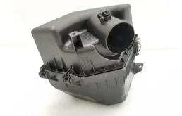 Корпус воздушного фильтра для Toyota RAV4 на фотографиях