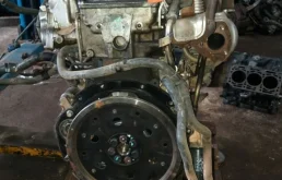 Двигатель без навесного для Mitsubishi Pajero 2017 года на фотографиях