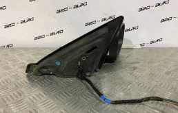 Стекла и зеркала для Volvo C30 2010 года на фотографиях