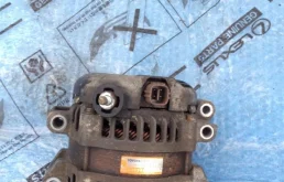 Генератор для Toyota Land Cruiser на фотографиях