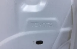 Двери для Toyota Corolla 2024 года на фотографиях