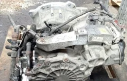 АКПП для Mazda Premacy 2003 года на фотографиях