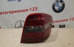 Фонарь внешний правый для Mercedes-Benz M class 2005 года на фотографиях