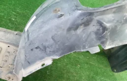 Подкрылок передний левый для Skoda Rapid 2017 года на фотографиях