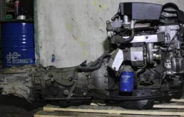 Двигатель без навесного для Mitsubishi Pajero 2014 года на фотографиях