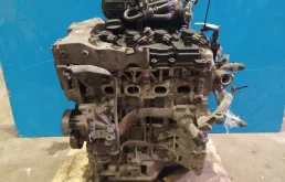 Двигатель без навесного для Nissan X-Trail 2011 года на фотографиях