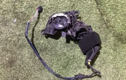 Стекла и зеркала для Audi Q7 2015 года на фотографиях