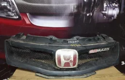 Решетка радиатора для Honda Civic 2009 года на фотографиях