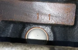 Двигатель без навесного для Kia Carnival 2000 года на фотографиях