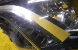 Фара ксенон левая для Toyota RAV4 2021 года на фотографиях