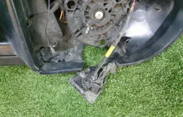 Зеркало боковое правое для Nissan Qashqai 2009 года на фотографиях