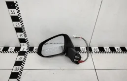 Зеркала для Toyota RAV4 2021 года на фотографиях