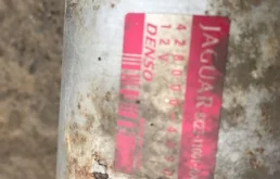 Стартер для Jaguar XF на фотографиях