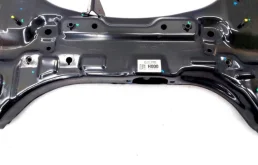 Подрамник двигателя для Hyundai Solaris 2021 года на фотографиях