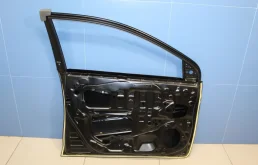 Дверь передняя левая для Toyota Corolla 2016 года на фотографиях