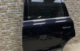 Дверь задняя левая для Audi Q7 2011 года на фотографиях