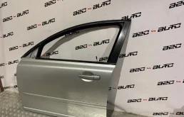 Дверь передняя левая для Volvo S40 2006 года на фотографиях
