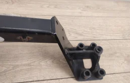 Фаркоп для Volkswagen Touareg на фотографиях