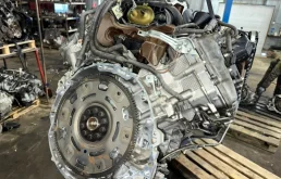 Двигатель для Lexus LS 2008 года на фотографиях