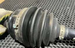 Привод передний левый для Audi Q7 2014 года на фотографиях