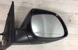 Зеркало боковое правое для Audi Q7 2008 года на фотографиях