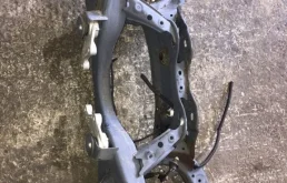 Задняя балка для Mazda CX 5 на фотографиях