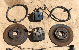 Суппорт задний левый для Mazda CX 5 на фотографиях