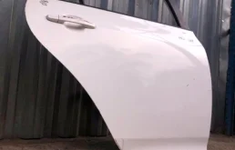 Дверь задняя правая для Toyota Corolla 2009 года на фотографиях