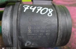 Датчик массового расхода воздуха для Audi Q7 на фотографиях