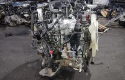 Двигатель для Nissan Serena 1999 года на фотографиях