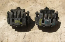 Суппорт передний левый для Subaru Forester на фотографиях